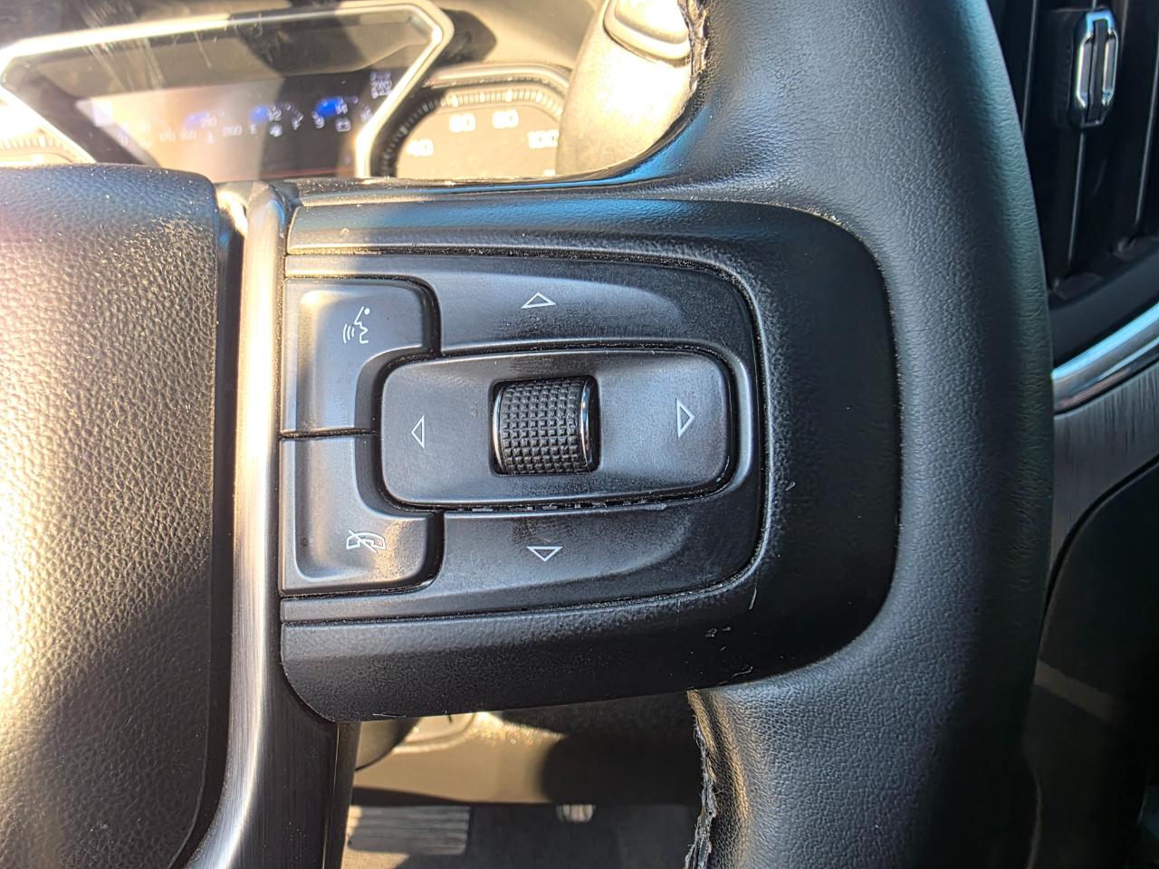 GMC Sierra 2500HD Denali Crew Cab 4WD SB 2023
