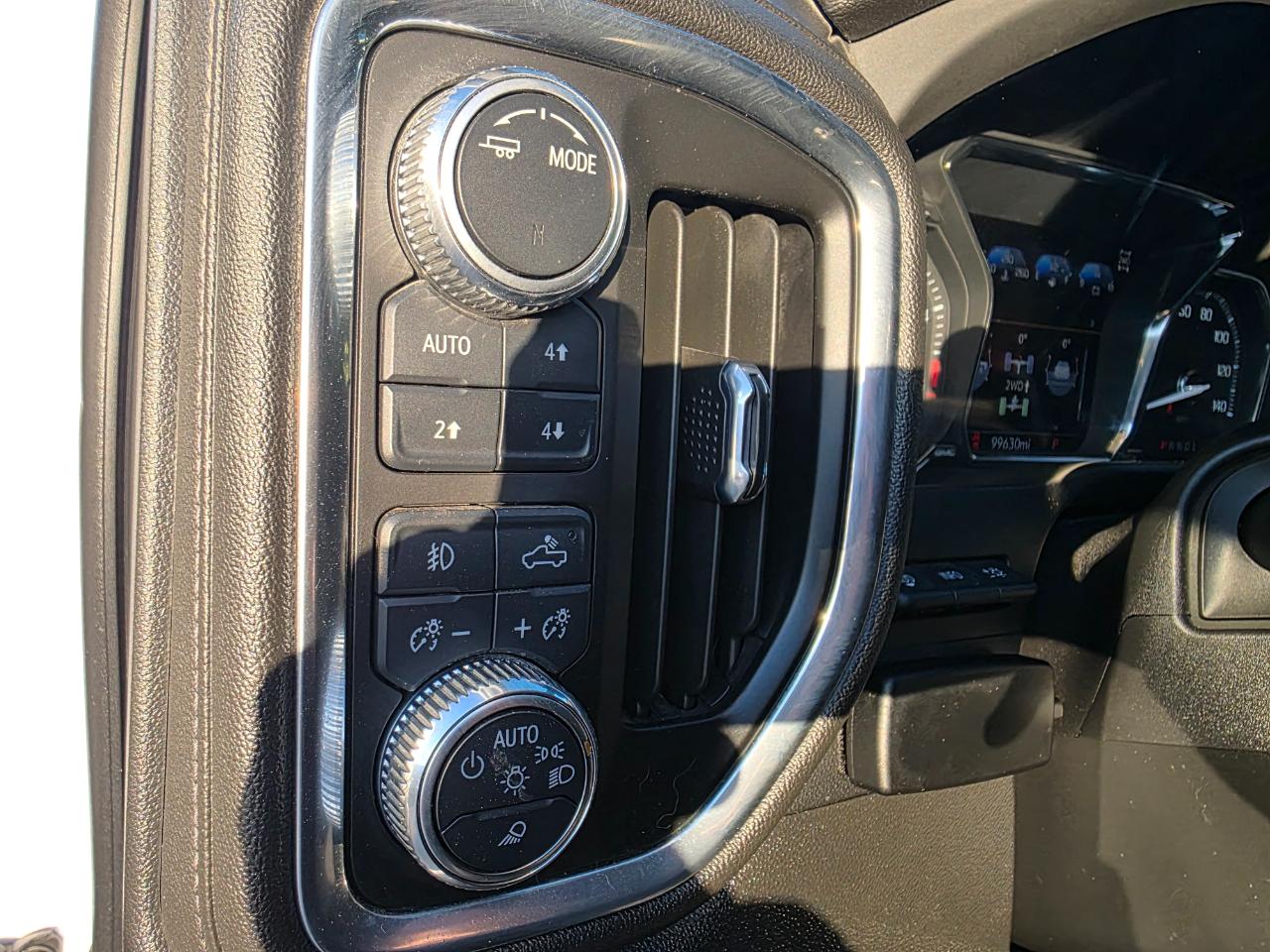 GMC Sierra 2500HD Denali Crew Cab 4WD SB 2023