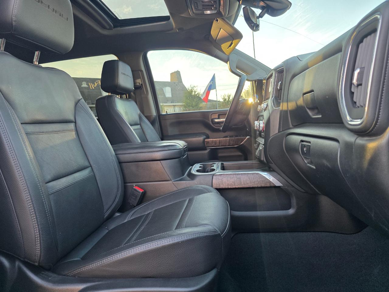 GMC Sierra 2500HD Denali Crew Cab 4WD SB 2023