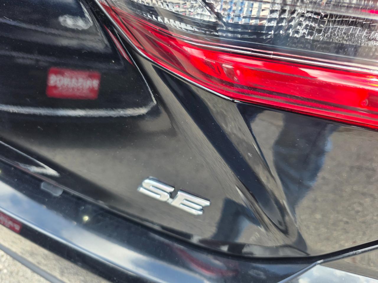 Toyota Camry Hybrid SE 2025