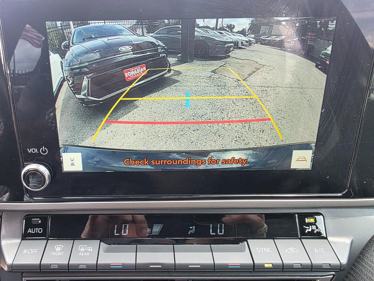 Toyota Camry Hybrid SE 2025