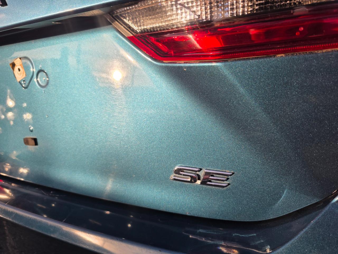 Toyota Camry Hybrid SE 2025
