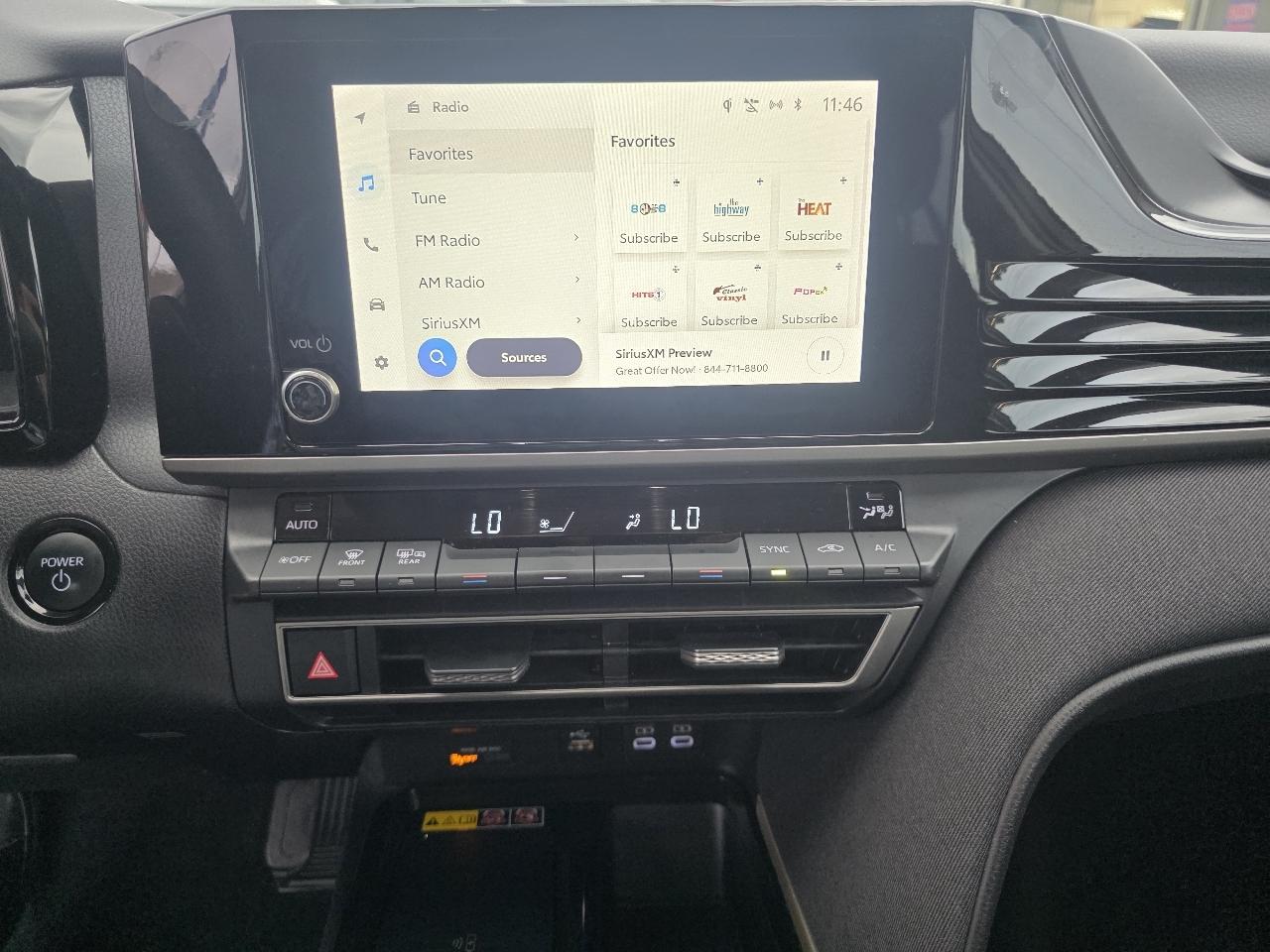 Toyota Camry Hybrid LE 2025