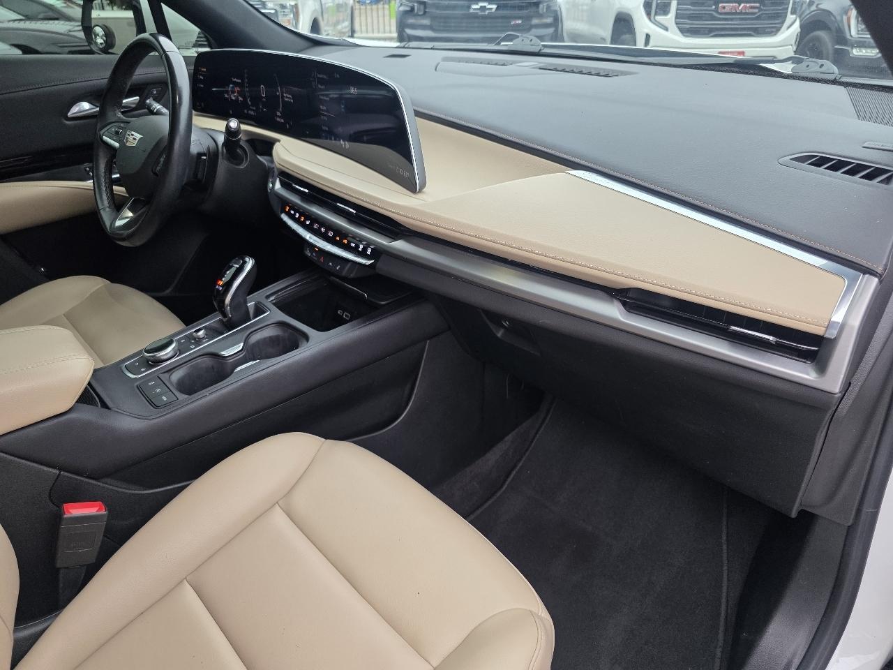 Cadillac XT4 Luxury 2024