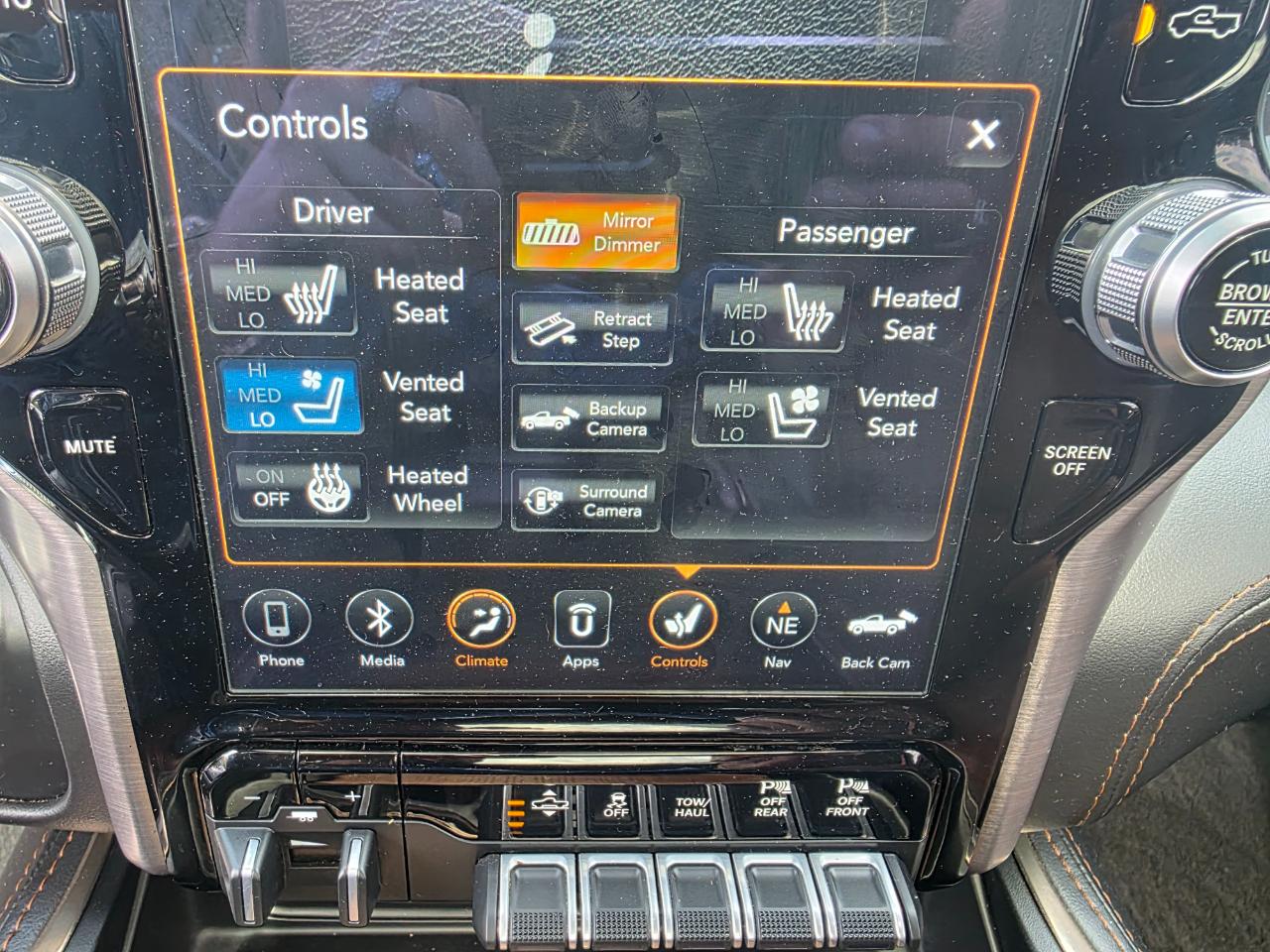 RAM 1500 Longhorn Crew Cab SWB 4WD 2021