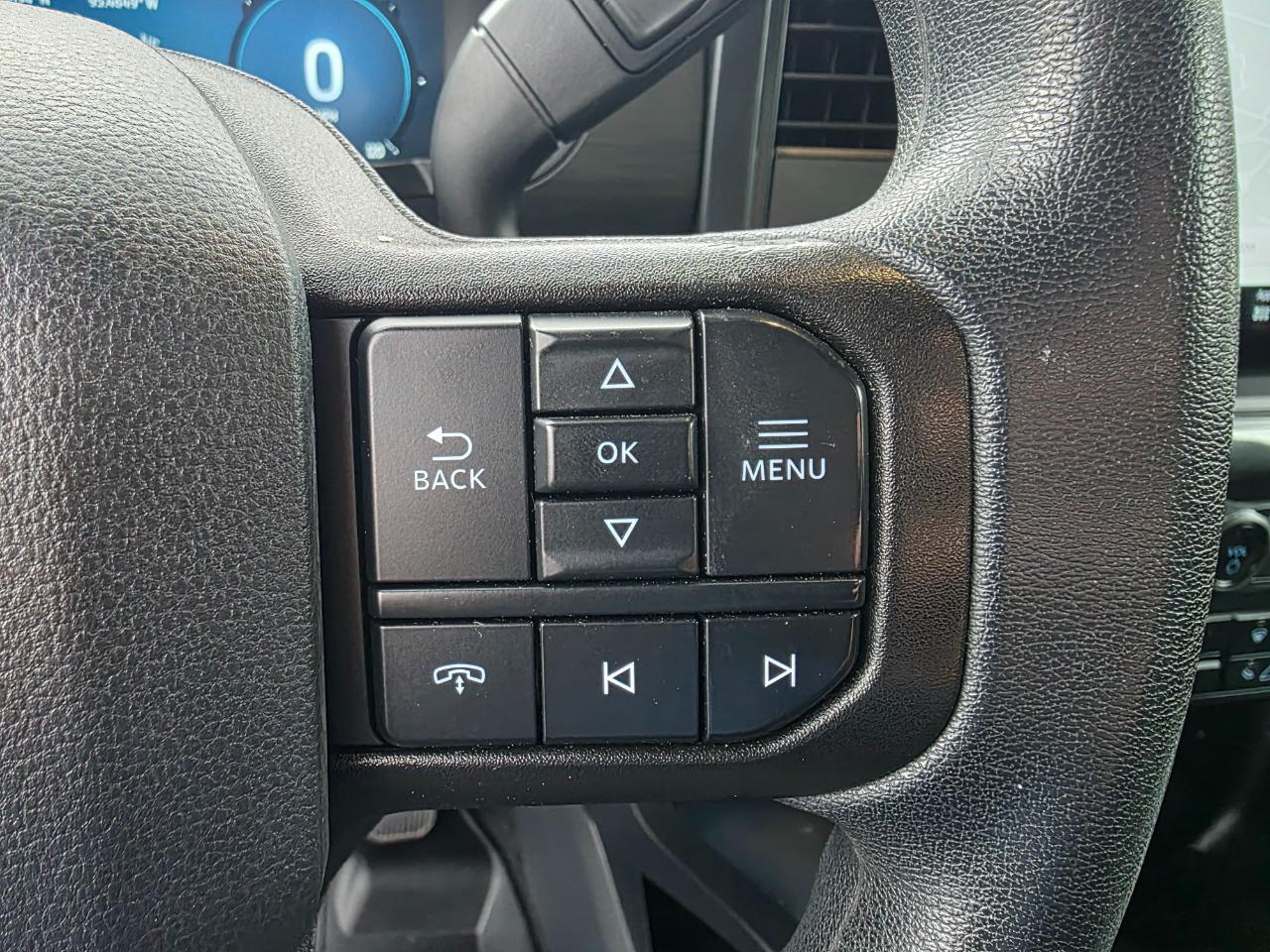Ford F-150 STX SuperCrew 4WD 2024