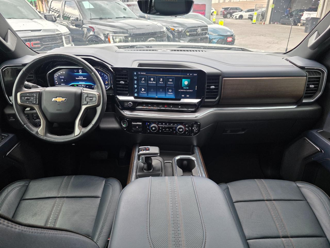 Chevrolet Silverado 1500 High Country Crew Cab 4WD 2023