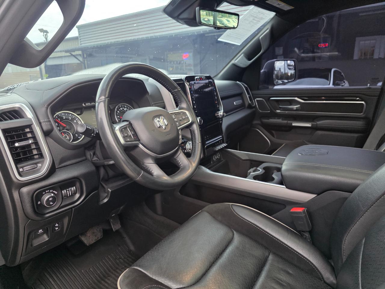 RAM 1500 Laramie Crew Cab SWB 4WD 2021
