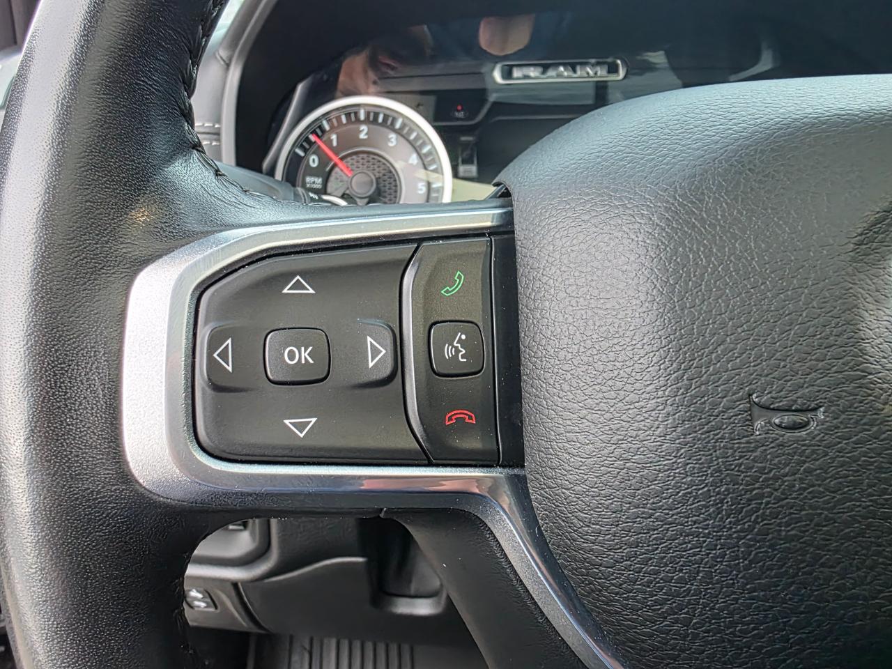 RAM 1500 Laramie Crew Cab SWB 4WD 2021