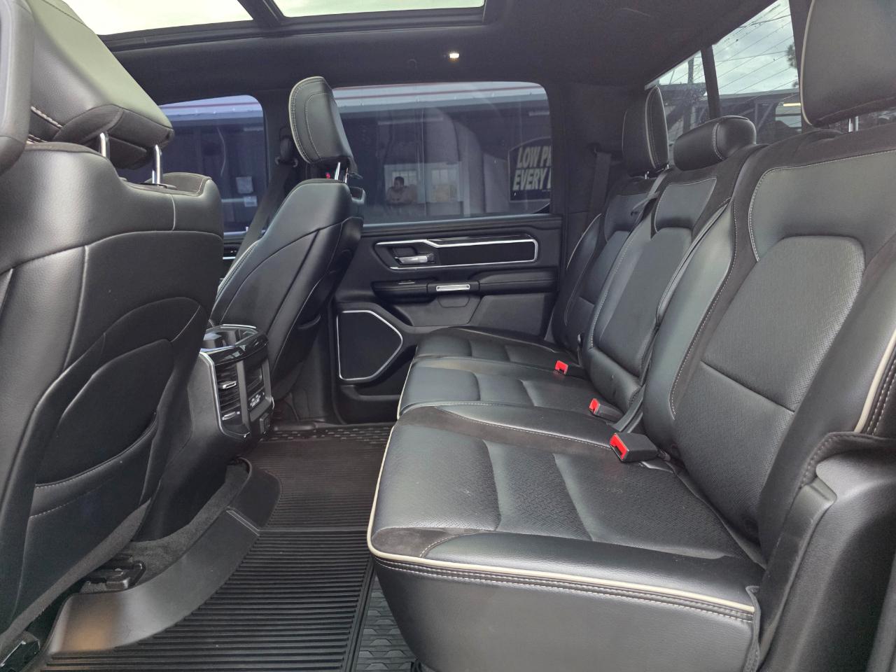 RAM 1500 Laramie Crew Cab SWB 4WD 2021