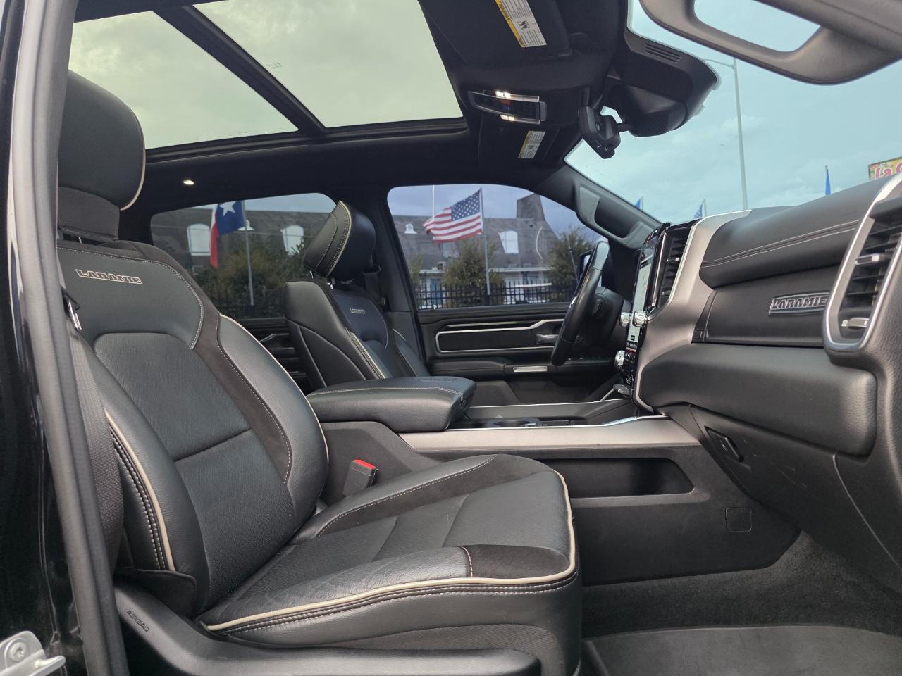 RAM 1500 Laramie Crew Cab SWB 4WD 2021