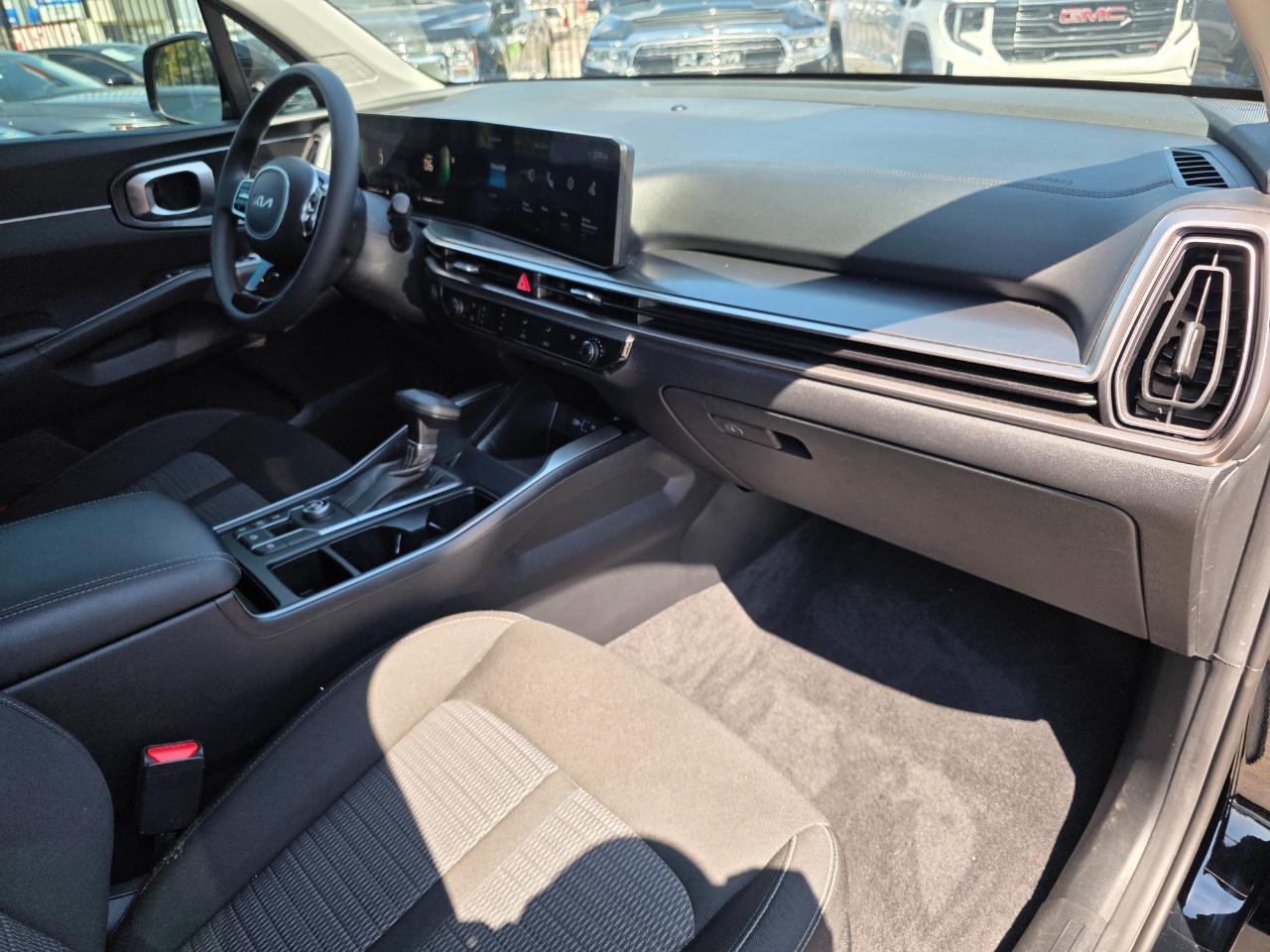 Kia Sorento LX 2WD 2025