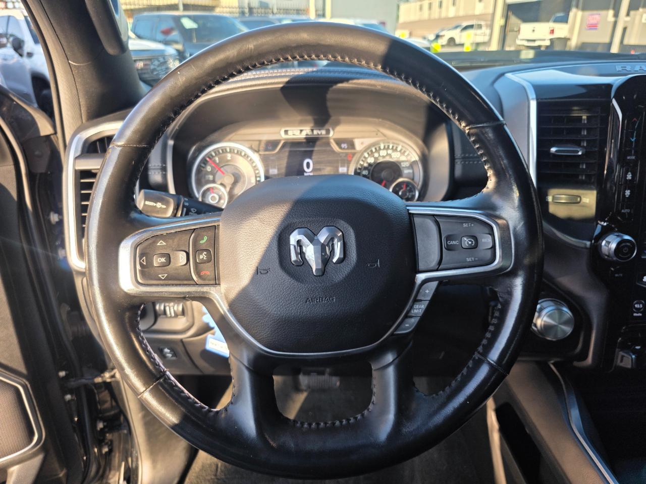 RAM 1500 Laramie Crew Cab SWB 4WD 2021