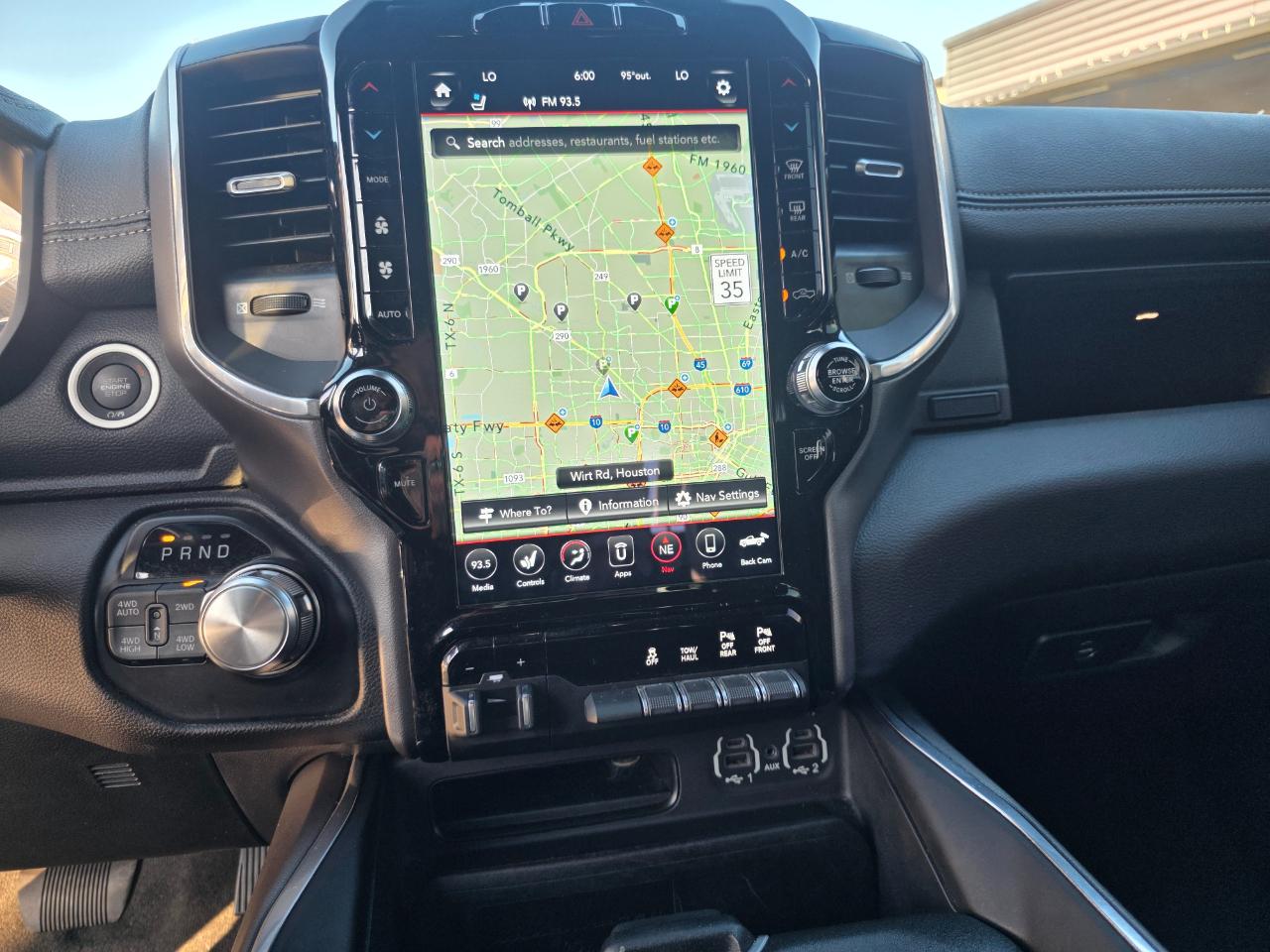 RAM 1500 Laramie Crew Cab SWB 4WD 2021
