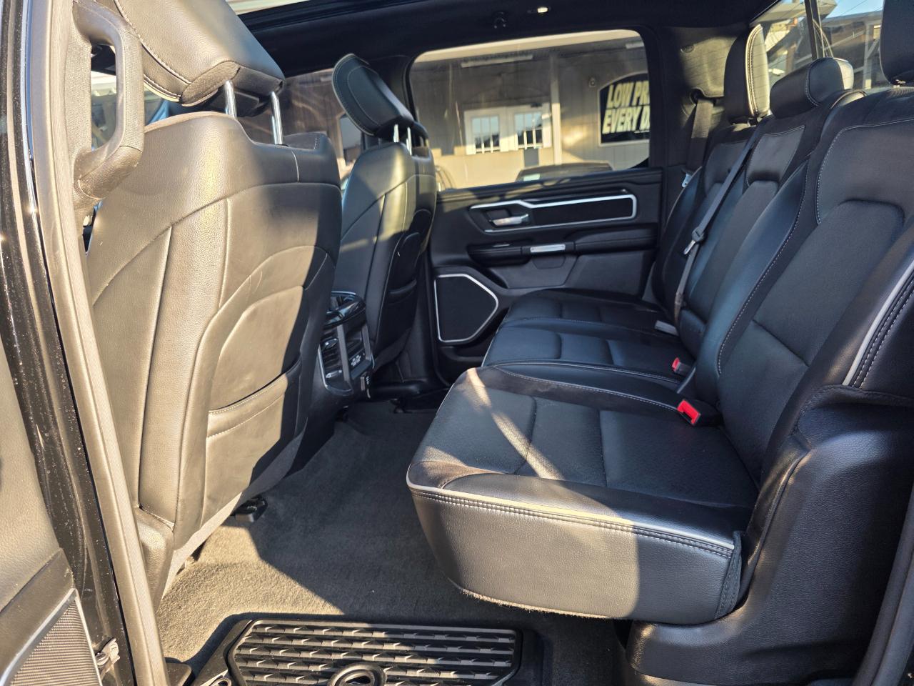 RAM 1500 Laramie Crew Cab SWB 4WD 2021