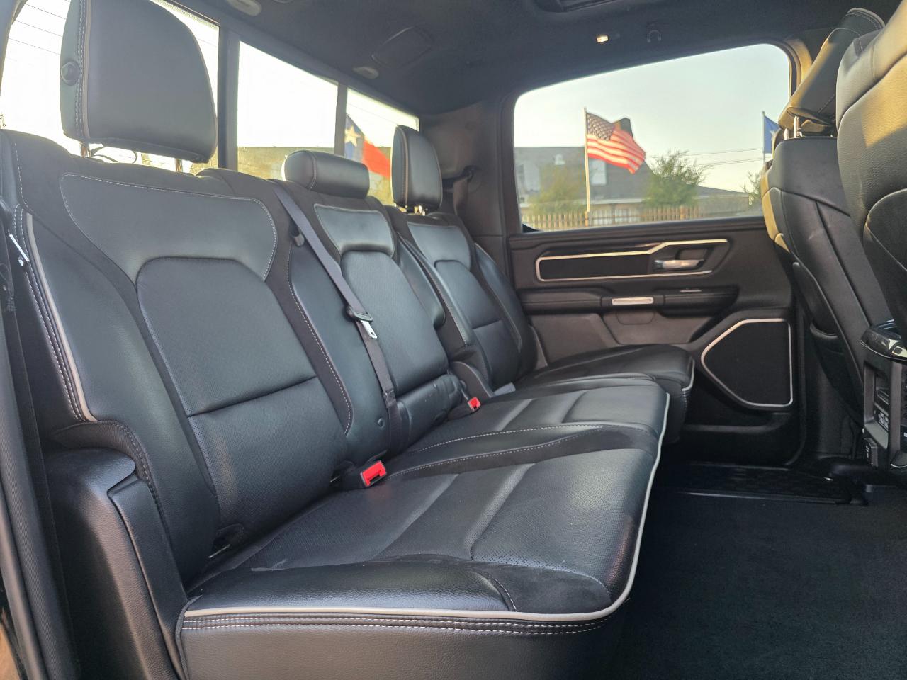 RAM 1500 Laramie Crew Cab SWB 4WD 2021
