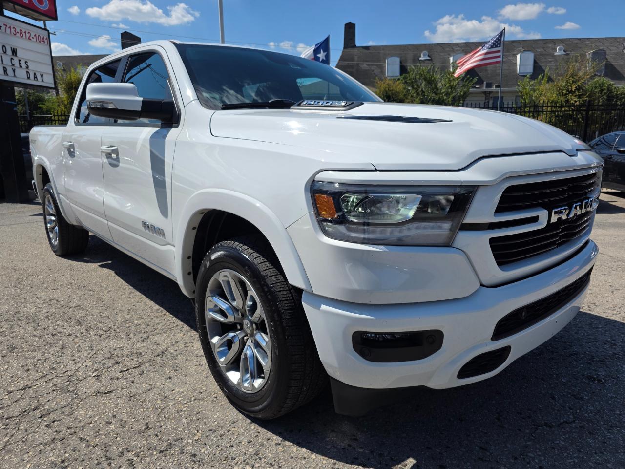 RAM 1500 Laramie Crew Cab SWB 4WD 2020