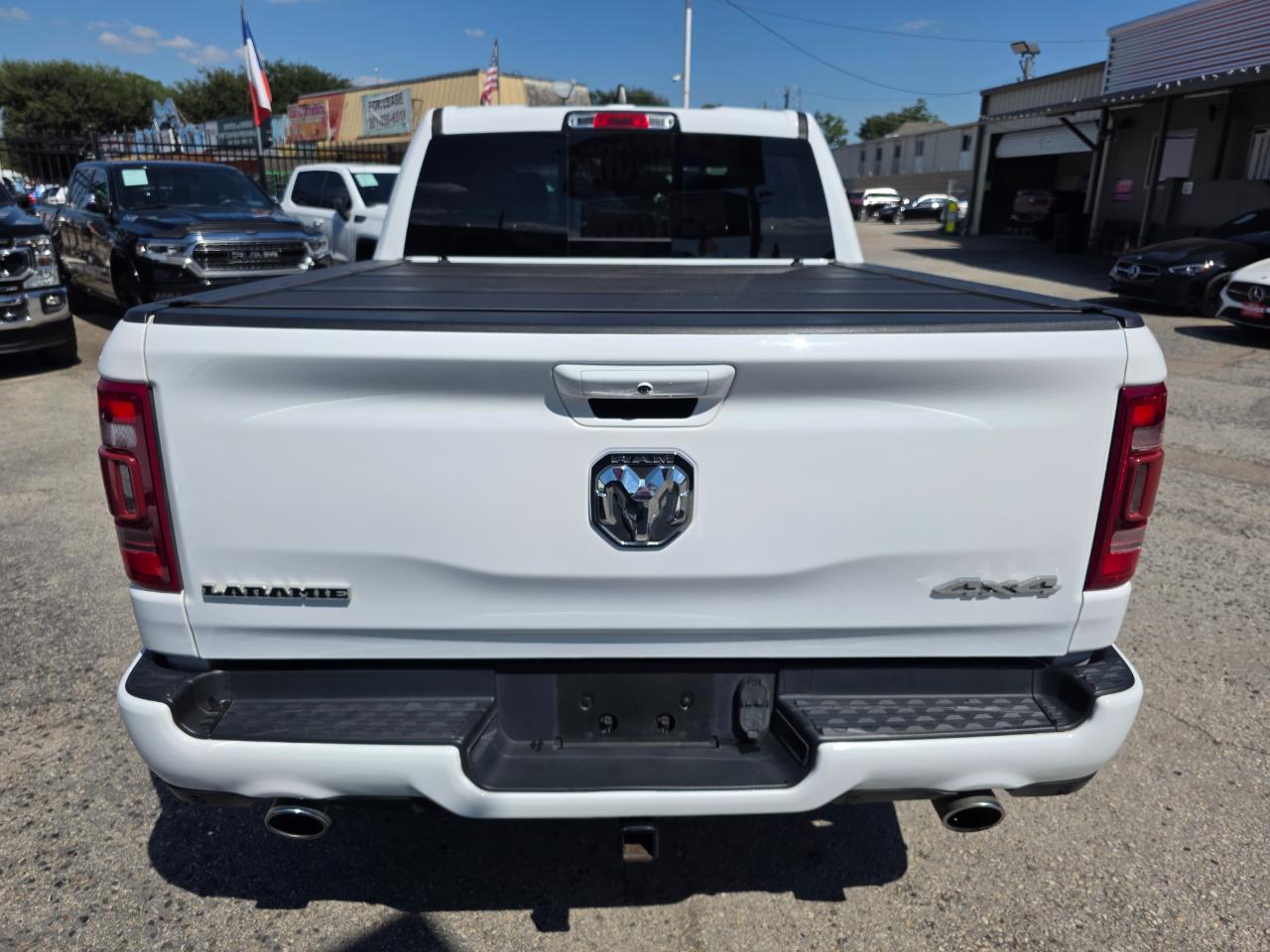 RAM 1500 Laramie Crew Cab SWB 4WD 2020