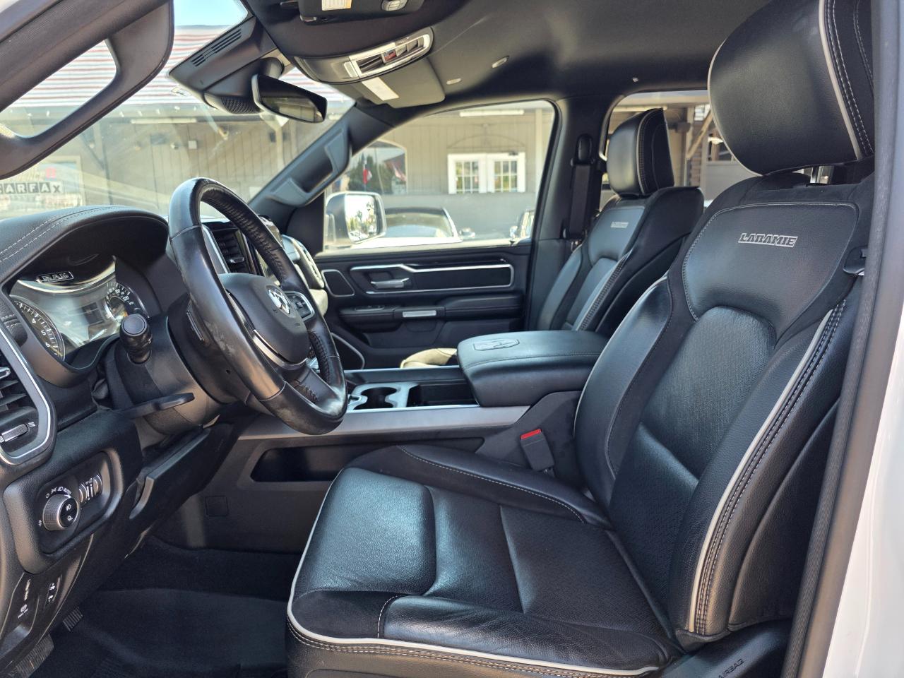 RAM 1500 Laramie Crew Cab SWB 4WD 2020
