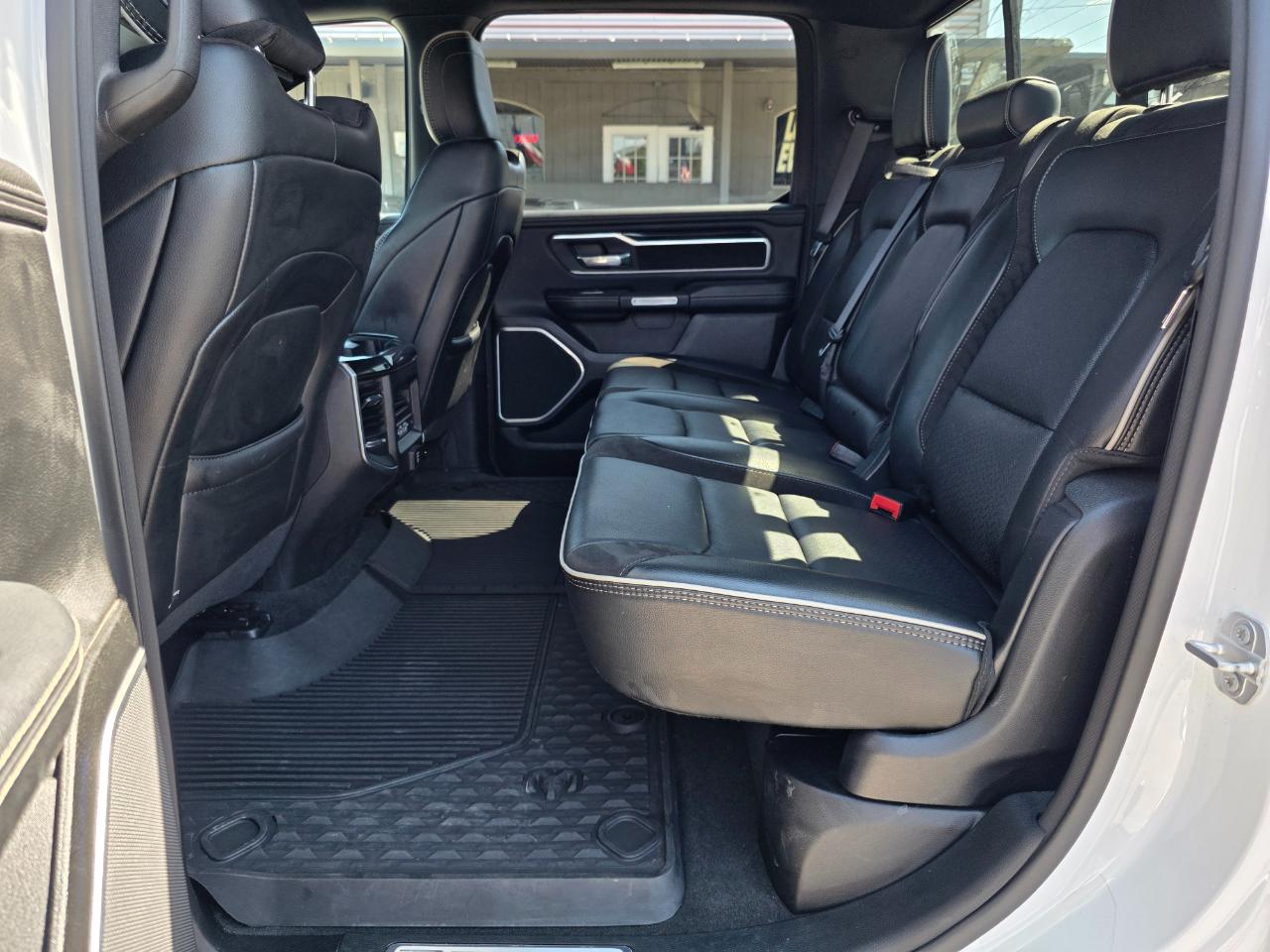 RAM 1500 Laramie Crew Cab SWB 4WD 2020