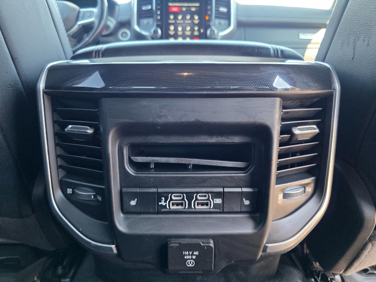 RAM 1500 Laramie Crew Cab SWB 4WD 2020