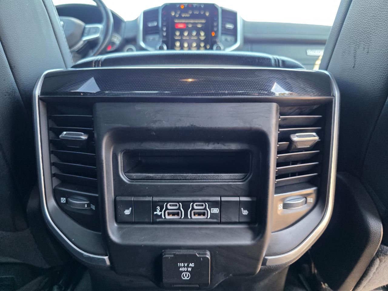 RAM 1500 Laramie Crew Cab SWB 4WD 2020