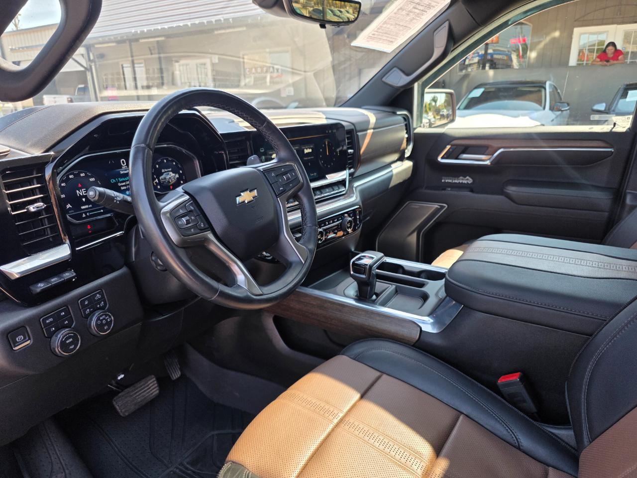 Chevrolet Silverado 1500 High Country Crew Cab 4WD 2023