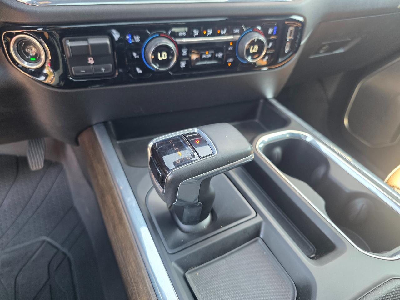 Chevrolet Silverado 1500 High Country Crew Cab 4WD 2023
