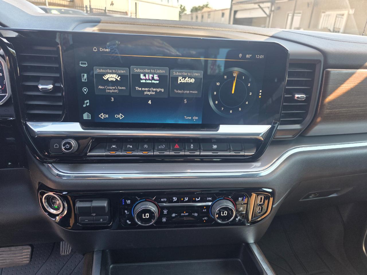 Chevrolet Silverado 1500 High Country Crew Cab 4WD 2023