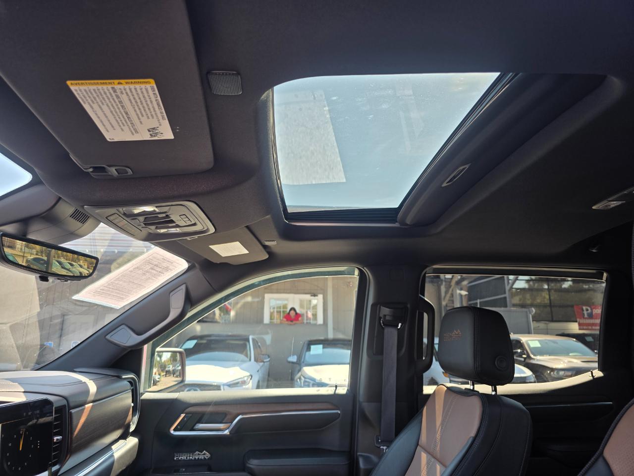 Chevrolet Silverado 1500 High Country Crew Cab 4WD 2023