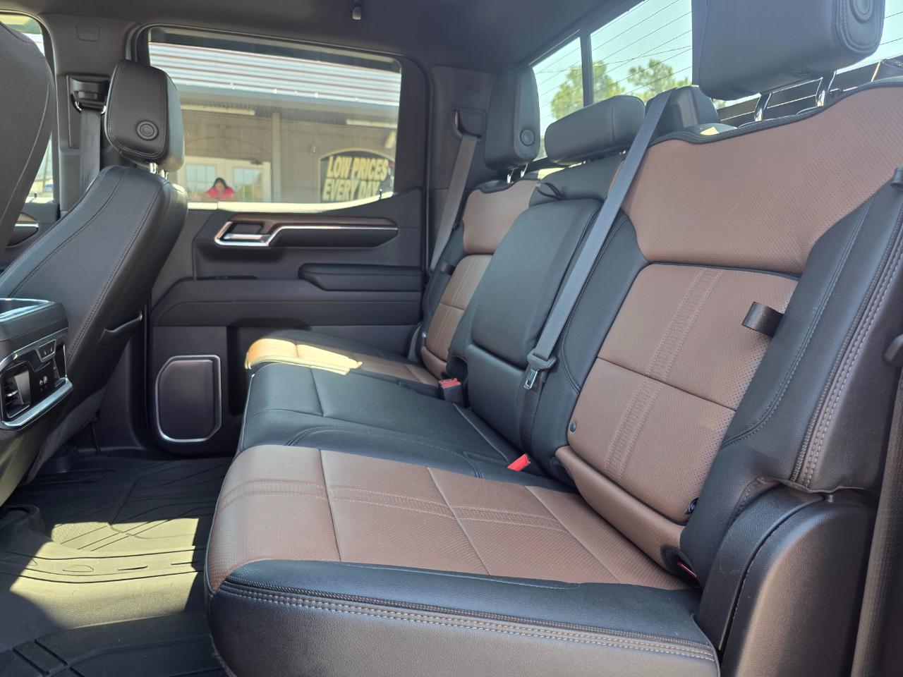 Chevrolet Silverado 1500 High Country Crew Cab 4WD 2023