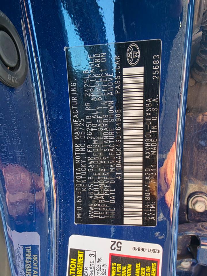 Toyota Camry Hybrid SE 2025