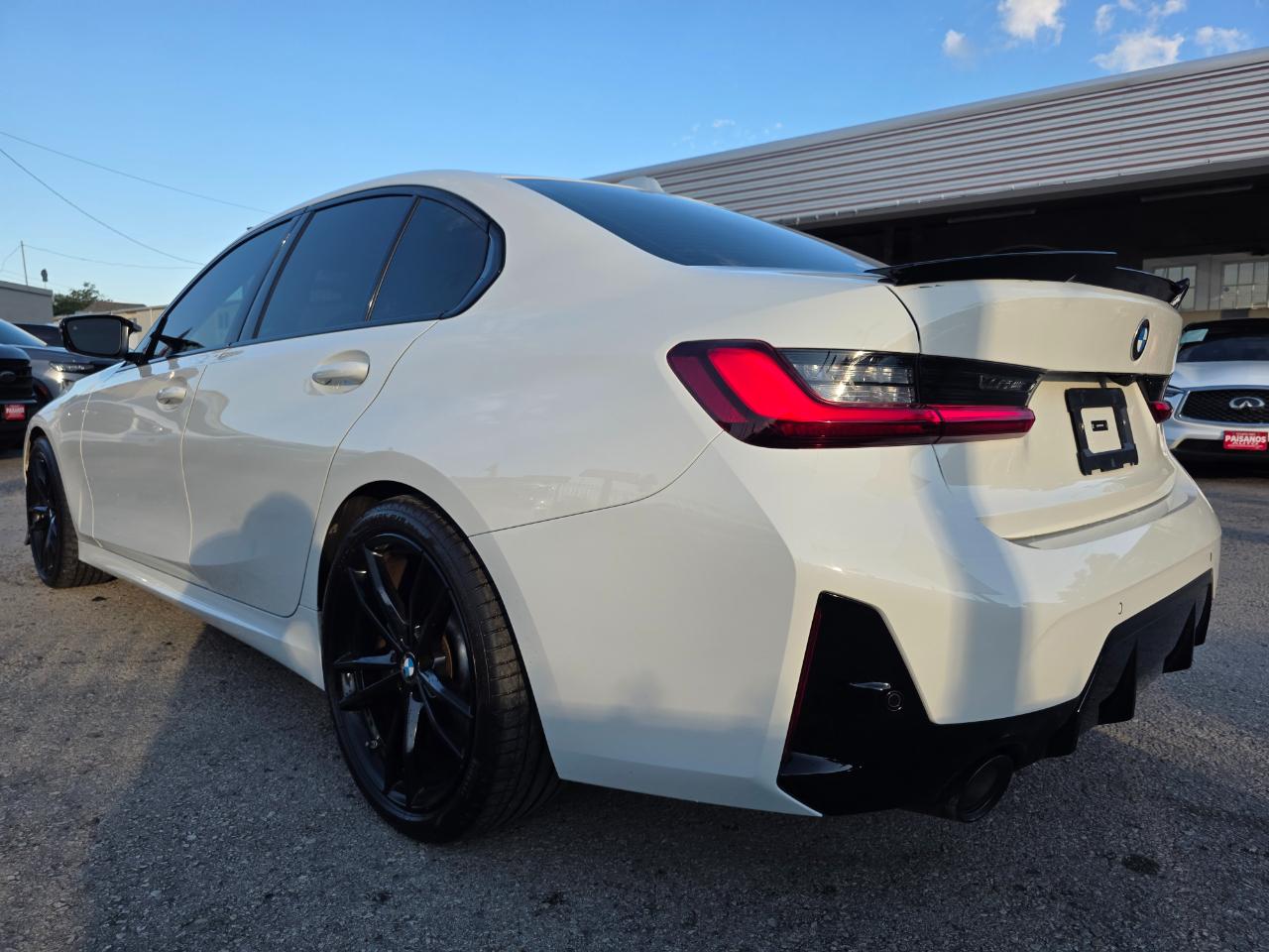 BMW 3-Series 330i 2024
