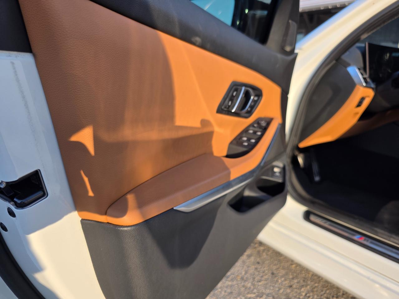 BMW 3-Series 330i 2024