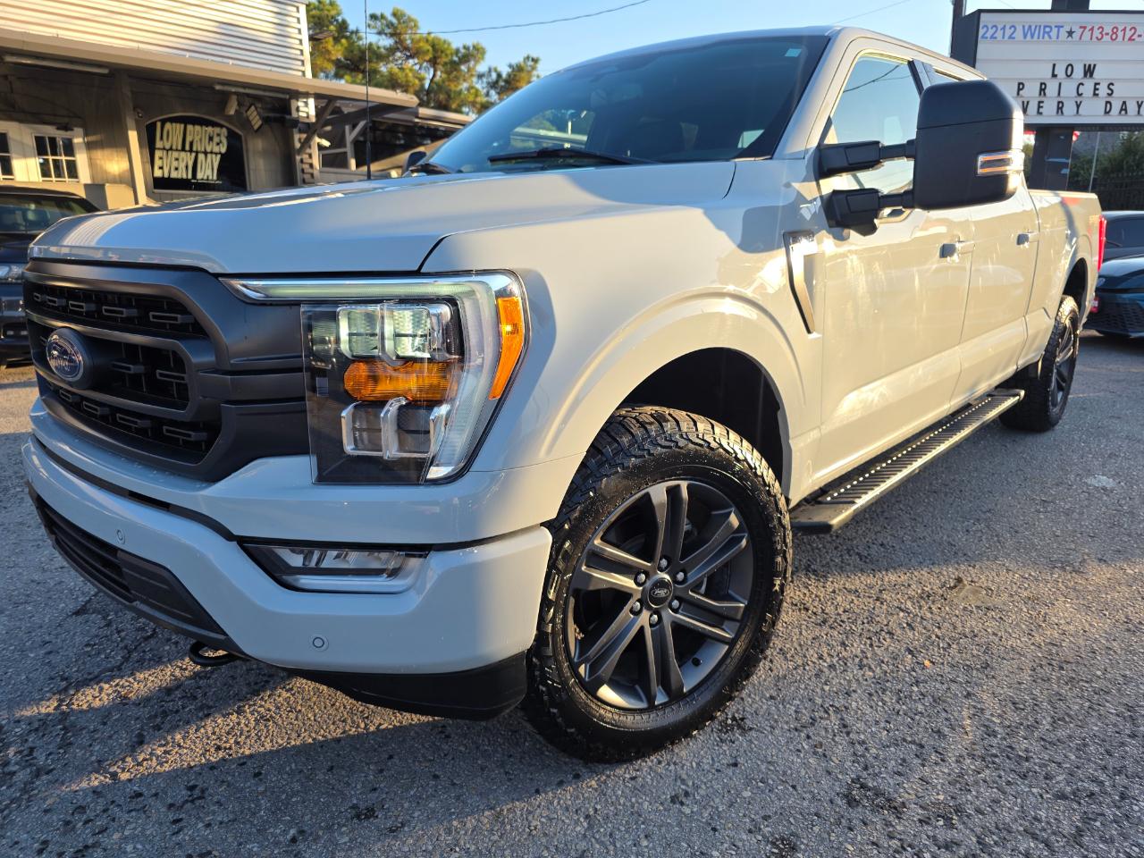Ford F-150 Lariat SuperCrew 5.5-ft. Bed 4WD 2023