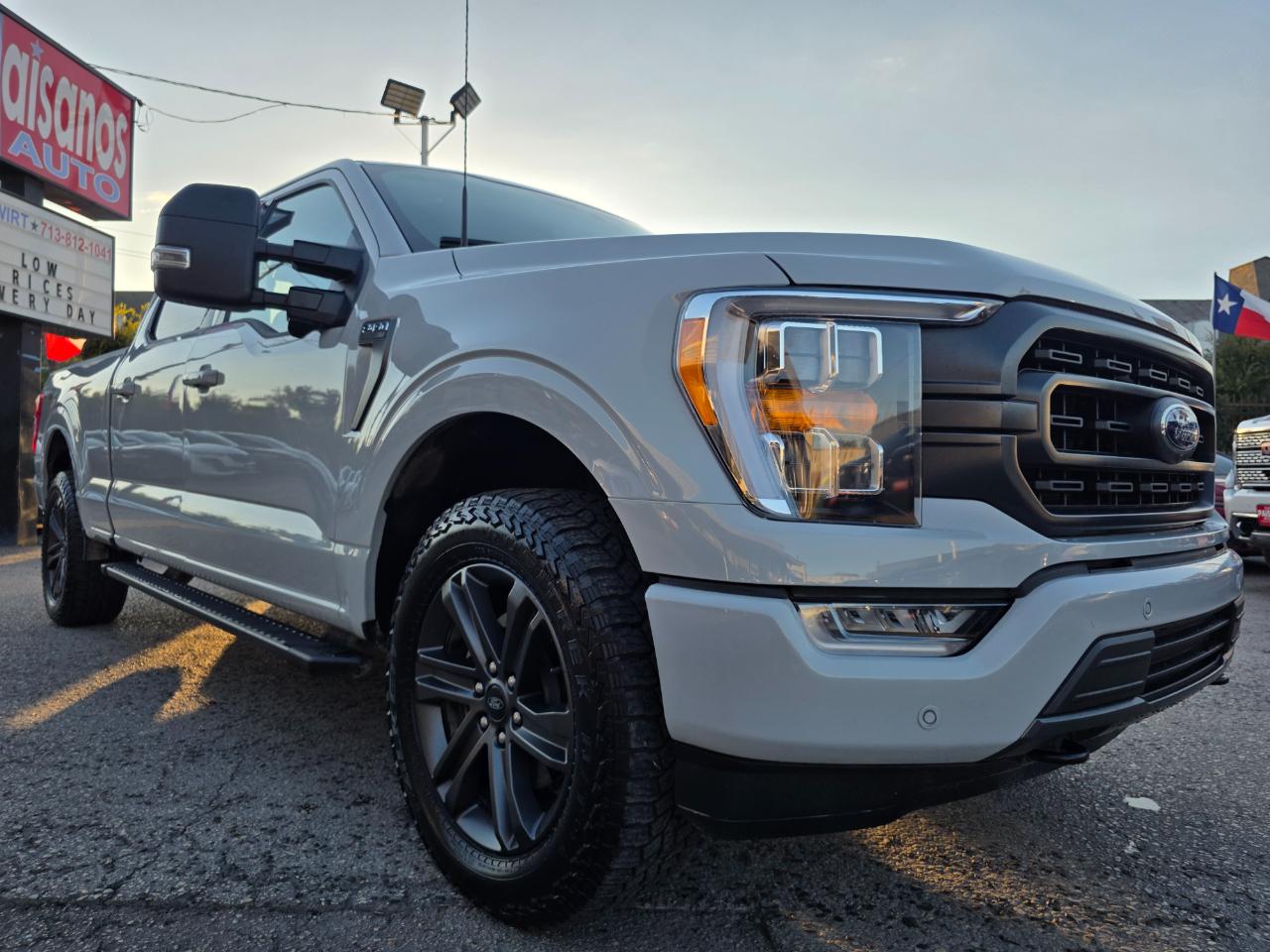 Ford F-150 Lariat SuperCrew 5.5-ft. Bed 4WD 2023