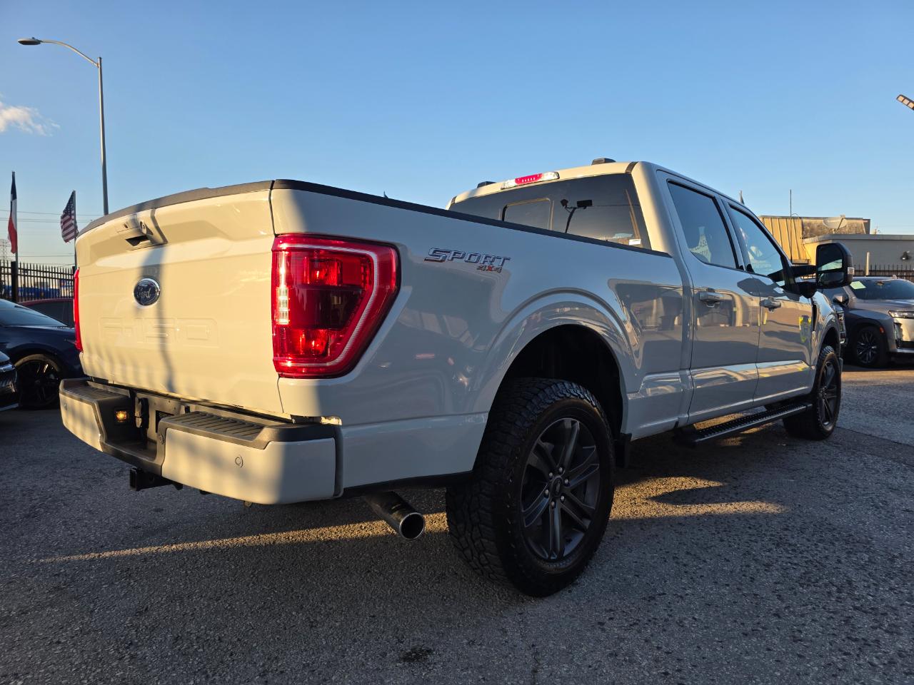 Ford F-150 Lariat SuperCrew 5.5-ft. Bed 4WD 2023