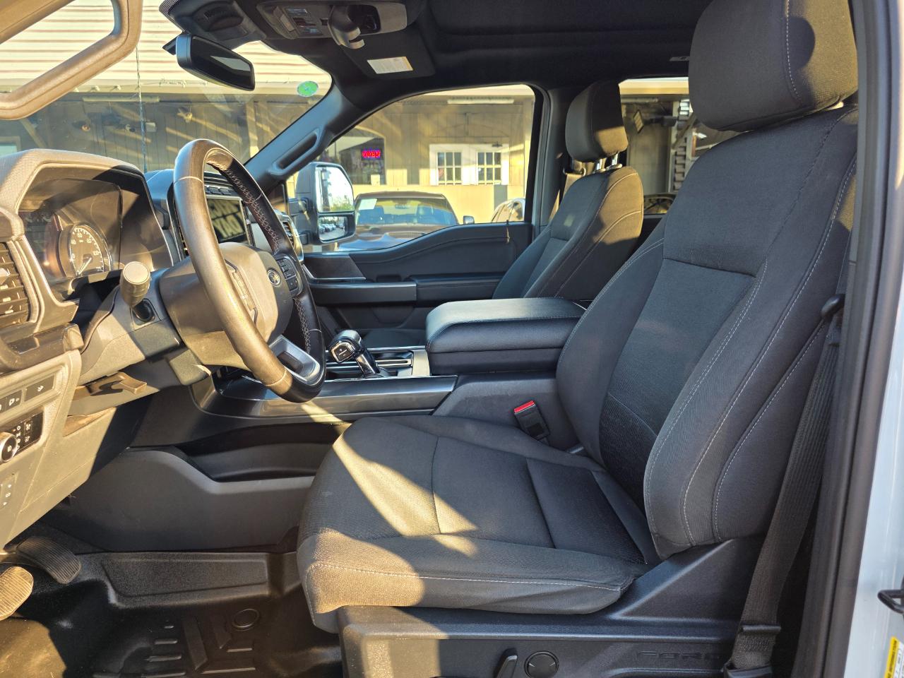 Ford F-150 Lariat SuperCrew 5.5-ft. Bed 4WD 2023