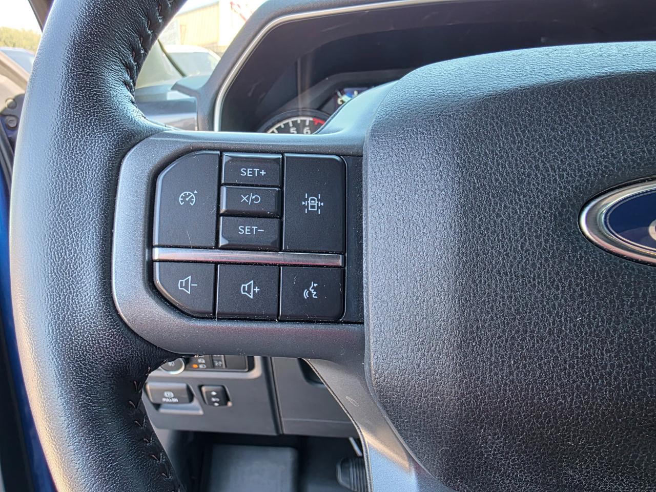 Ford F-150 XLT 4WD SuperCrew 5.5' Box 2022
