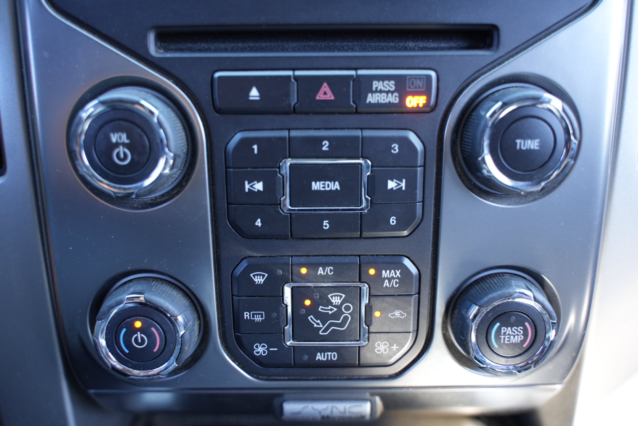 Ford F-150 4WD SuperCab 145" FX4 2014 Ford F-150 4WD SuperCab 145" FX4 2014