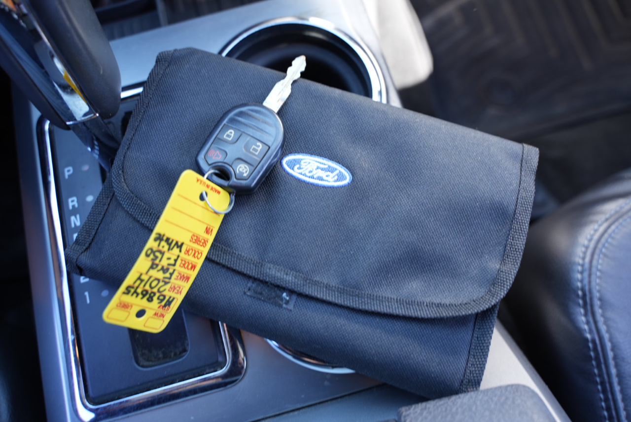 Ford F-150 4WD SuperCab 145" FX4 2014 Ford F-150 4WD SuperCab 145" FX4 2014