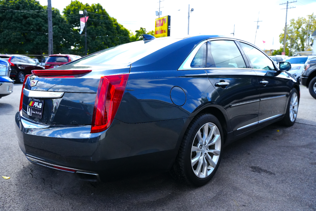 2016 Cadillac XTS Luxury photo 3