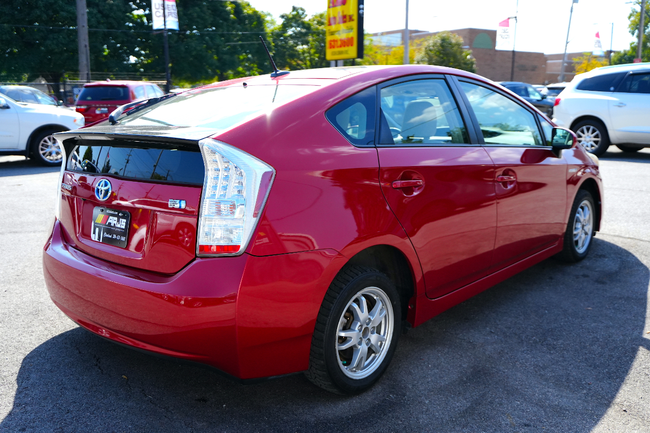 2010 Toyota Prius Two photo 4