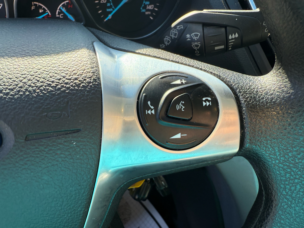 Ford Escape 4WD 4dr SE 2015 Ford Escape 4WD 4dr SE 2015