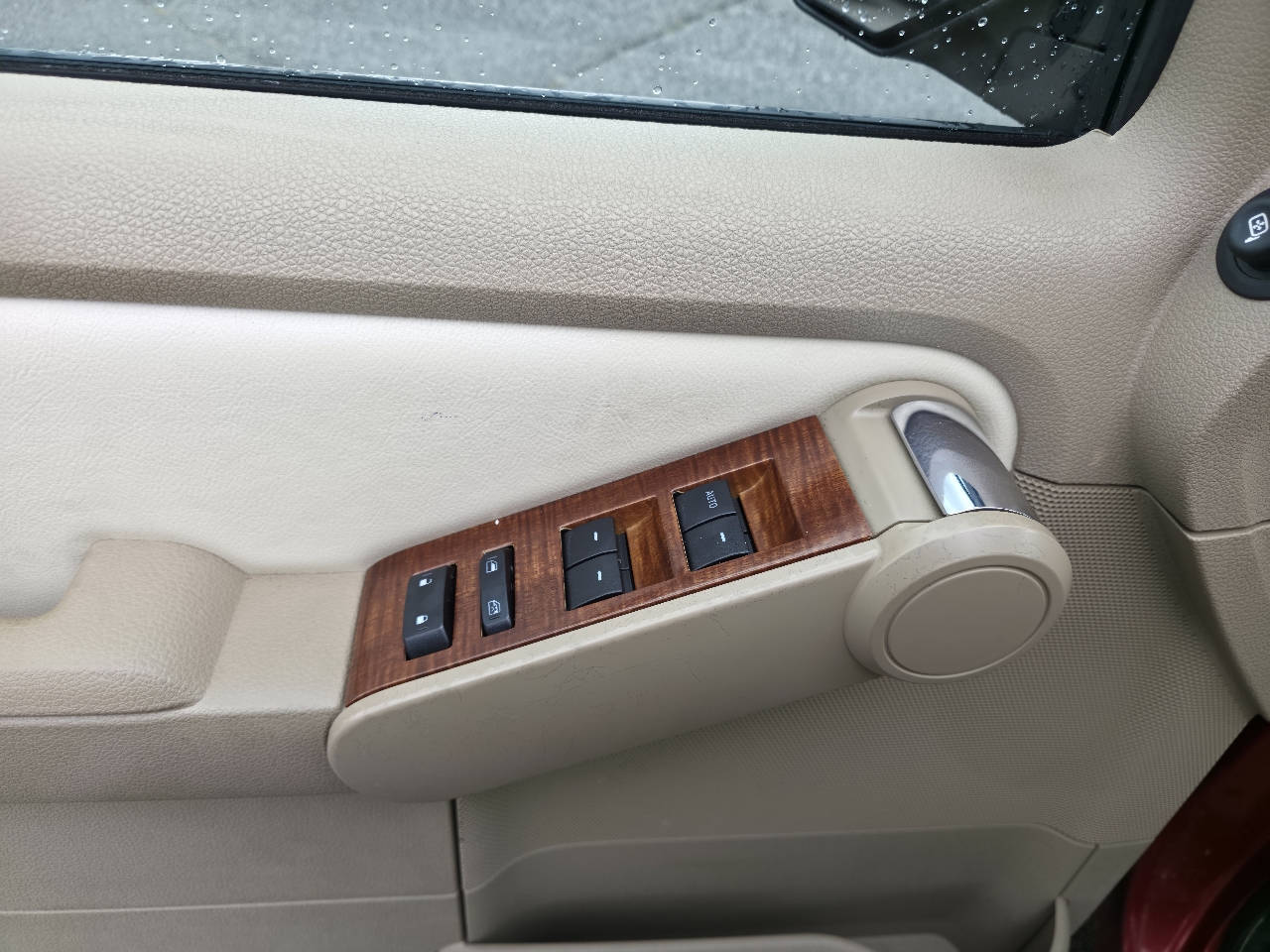 Ford Explorer 4WD 4dr Eddie Bauer 2010 Ford Explorer 4WD 4dr Eddie Bauer 2010