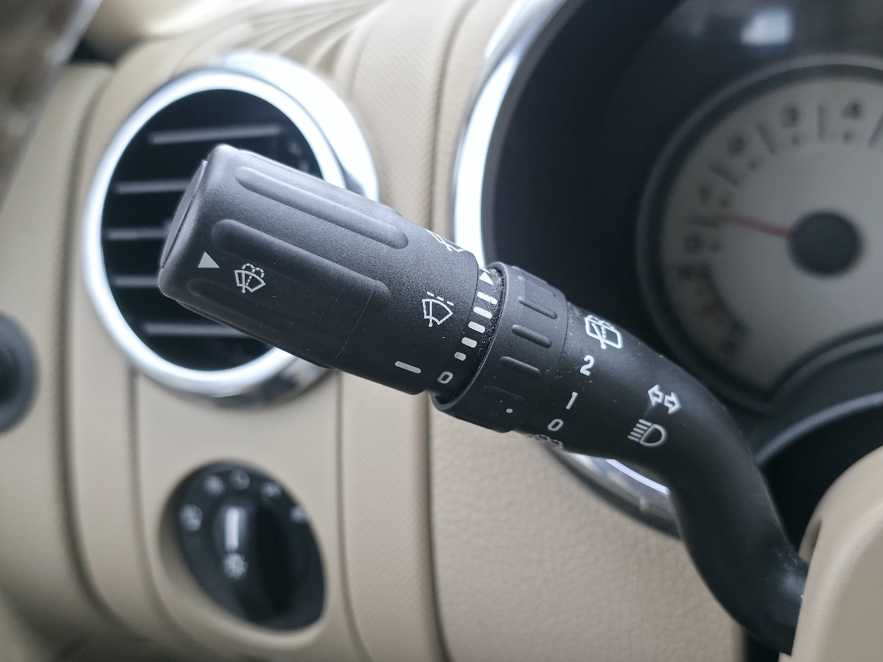 Ford Explorer 4WD 4dr Eddie Bauer 2010 Ford Explorer 4WD 4dr Eddie Bauer 2010