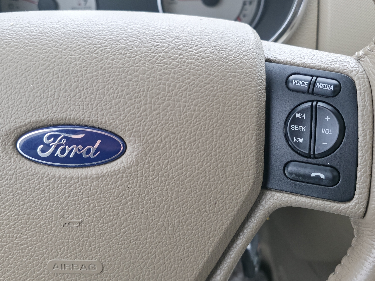 Ford Explorer 4WD 4dr Eddie Bauer 2010 Ford Explorer 4WD 4dr Eddie Bauer 2010