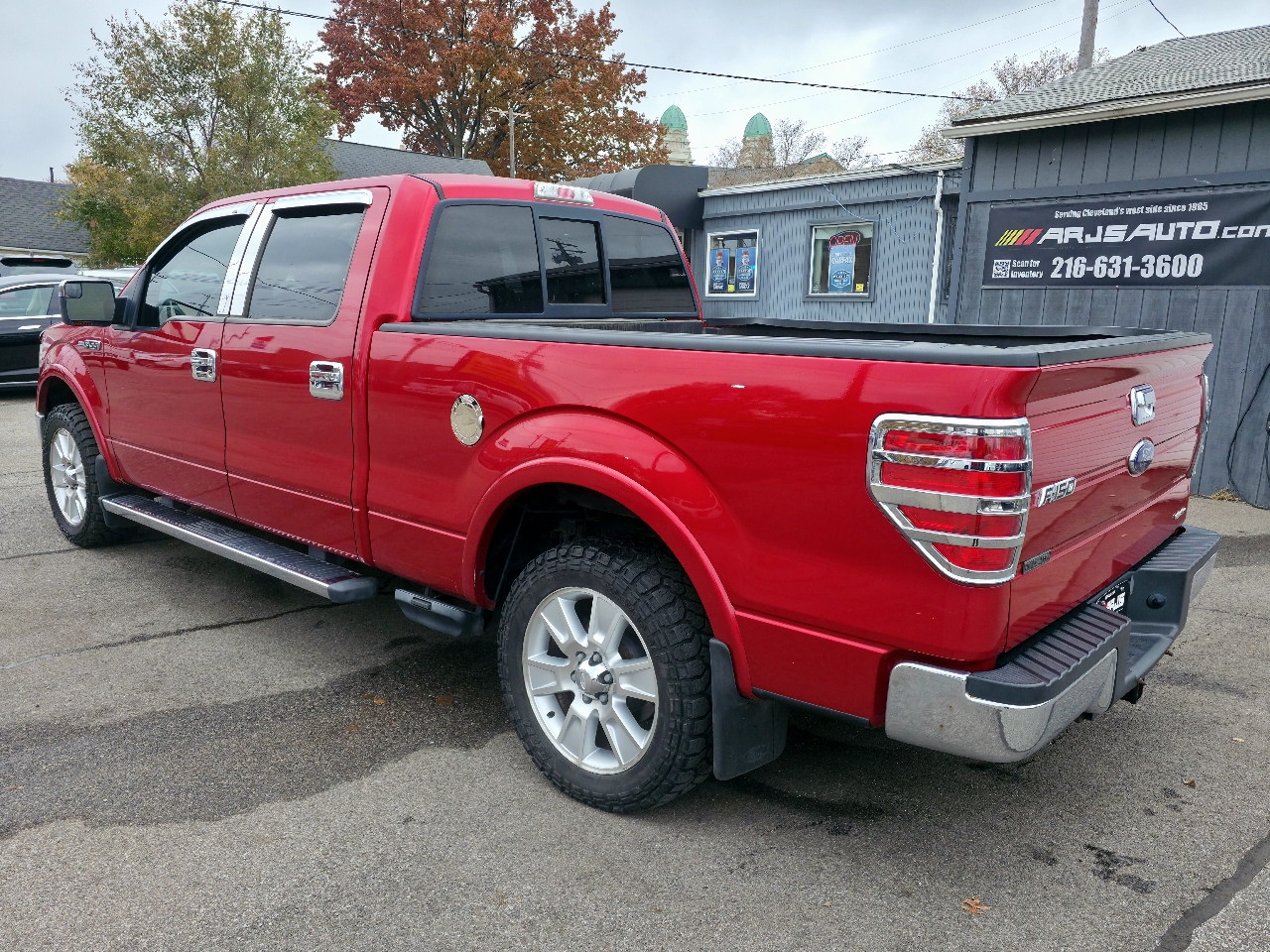 Ford F-150 4WD SuperCrew 145" Platinum 2011