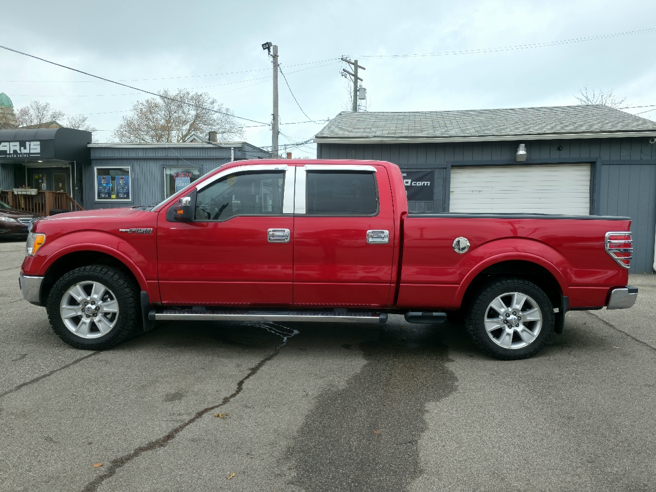 Ford F-150 4WD SuperCrew 145" Platinum 2011