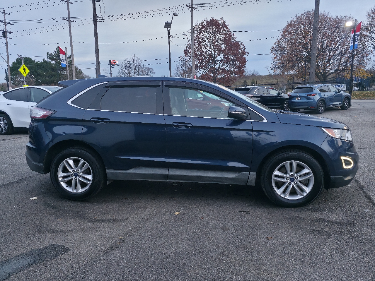 2017 Ford Edge SEL photo 4